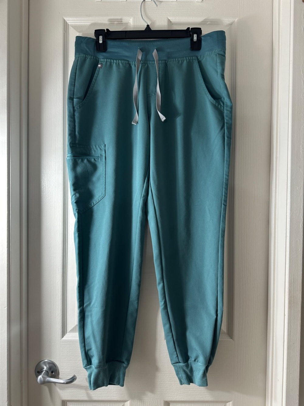 FIGS Women’s jogger Pants in Teal - Drawstring Waist